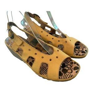 Fly London Otto Canary Yellow Leather Wedge  Sandals sz EU 40 / US 9-9.5